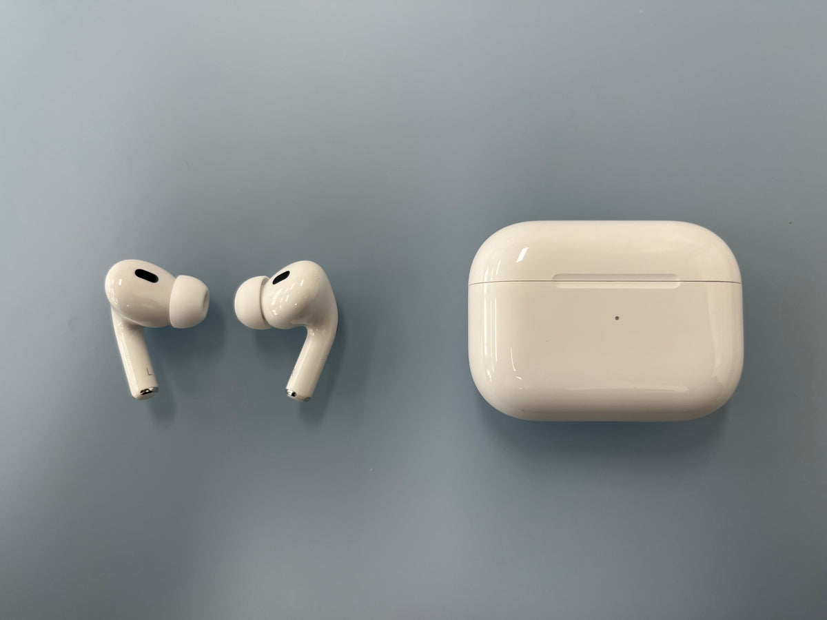 AirPods Pro 2 et leur boîtier de charge